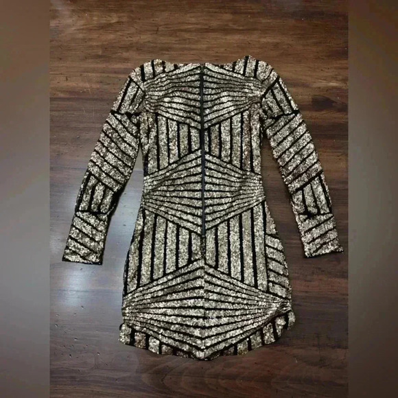2/$12 Charlotte Russe Sequin Black And Gold Bodycon Dress Size XS Low Cocktail - Picture 9 of 10